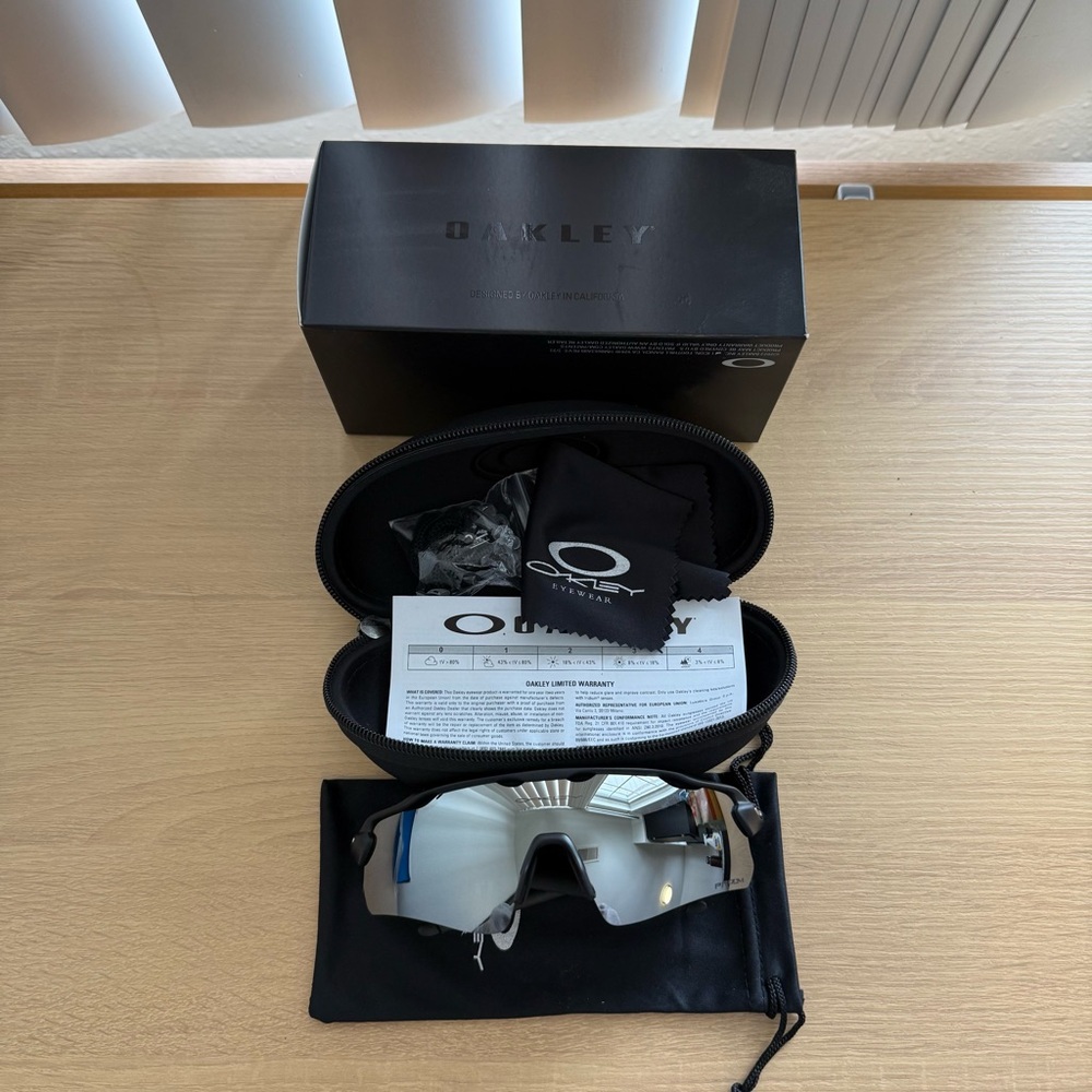 Oakley Radar EV Path Black Reflective New